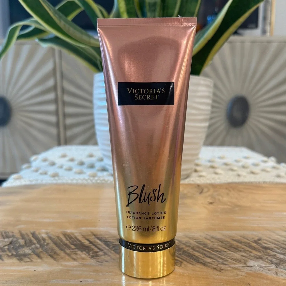 Victoria's Secret Blush Fragrance Lotion 8oz Grapefruit Blossom Magnolia New
